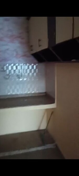 Furnished Amenities in 2 BHK Builder Floor at RWA Apartments Sector 52, Sector 52 – for Rent