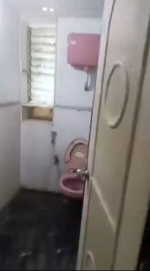 Bathroom in 2 BHK Apartment at Vile Parle West – for Rent