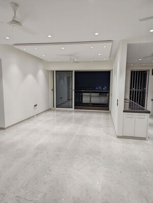 Room in 3 BHK Apartment at Sunshine Infinity, Wadala – for Rent