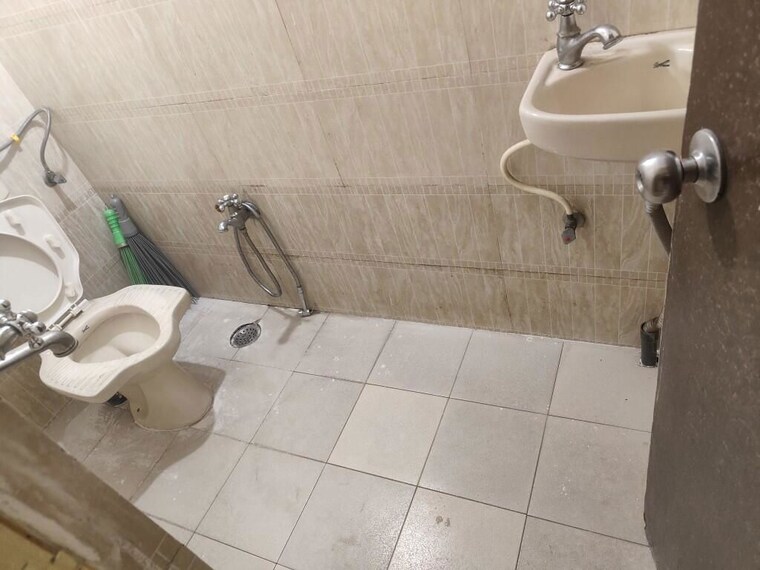 Bathroom, monarch-ambience 2 Bedroom 1125 Sq.Ft. Apartment In Kharghar Navi Mumbai 10206396