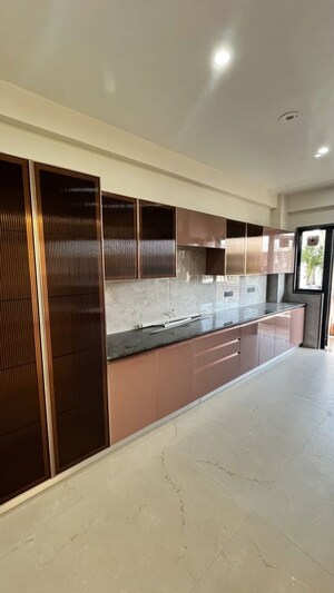 Kitchen in 3 BHK Builder Floor at Sector 43 – for Rent