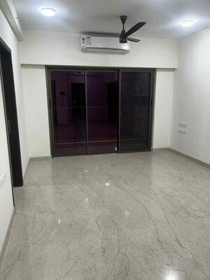 Room in 3 BHK Apartment at K Raheja Ascencio, Chandivali – for Rent