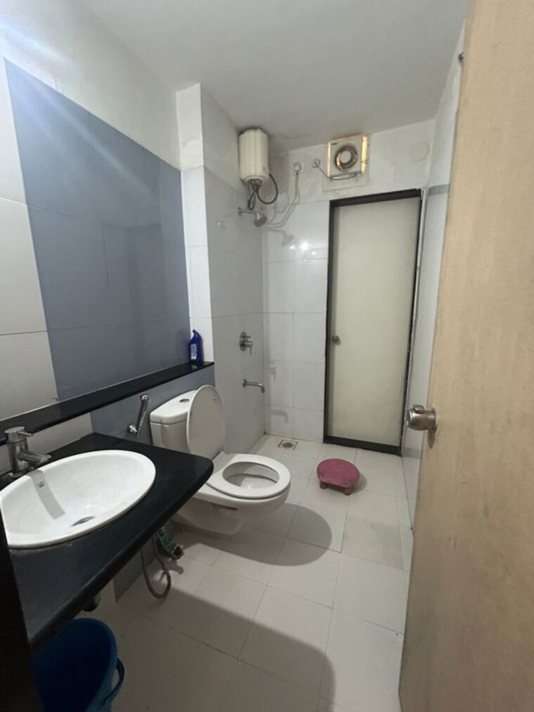 Bathroom, paranjape-blue-ridge Studio 520 Sq.Ft. Apartment In Hinjewadi Pune 10206450