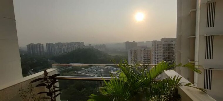 Swimming Pool, shapoorji-pallonji-vicinia 3 Bedroom 1068 Sq.Ft. Apartment In Powai Mumbai 10206461