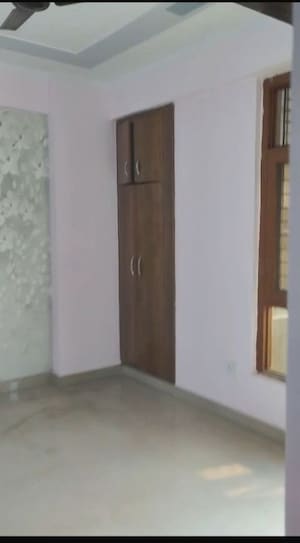 Room in 2 BHK Apartment at Shre Banke Bihari, Raj Nagar Extension – for Rent