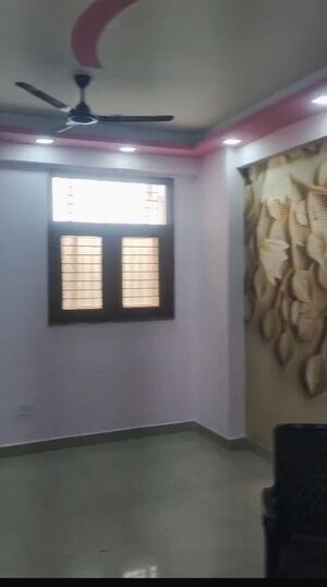 2 BHK Apartment For Rent in Shre Banke Bihari, Raj Nagar Extension