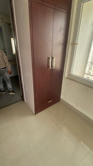 Room in 3.5 BHK Apartment at Uppal Plumeria Garden Estate, Omicron Iii Greater Noida – for Rent