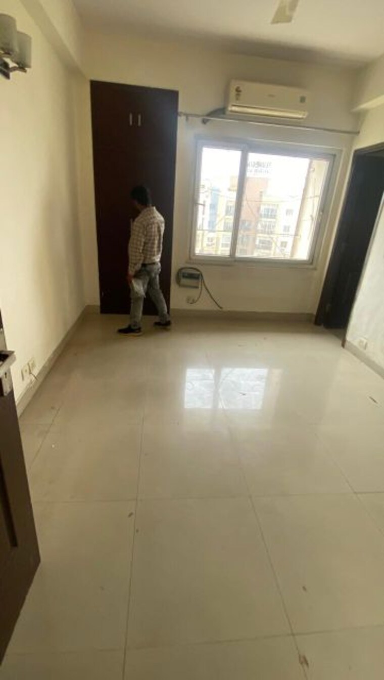 Room, uppal-plumeria-garden-estate 3.5 Bedroom 1875 Sq.Ft. Apartment In Omicron Iii Greater Noida Greater Noida 10206475