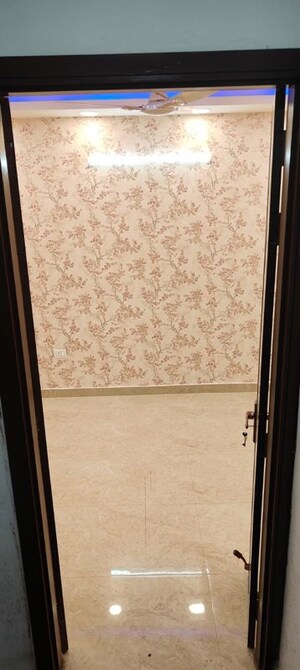 1 BHK Builder Floor For Rent in Govindpuri