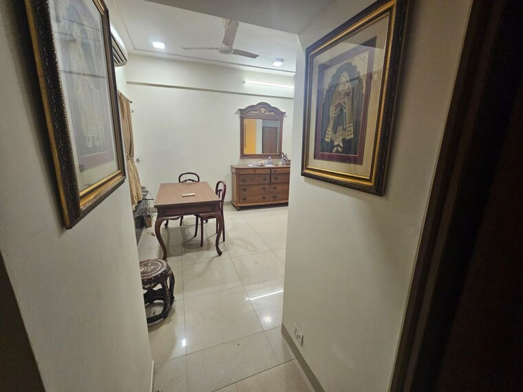 Team Area, bandra west 2 Bedroom 800 Sq.Ft. Apartment In Bandra West Mumbai 10206492