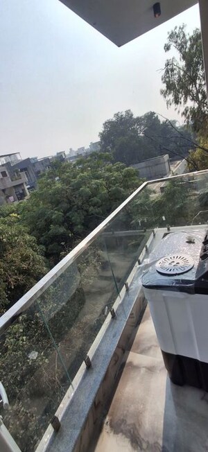 Balcony in 2 BHK Builder Floor at Subhash Nagar – for Rent