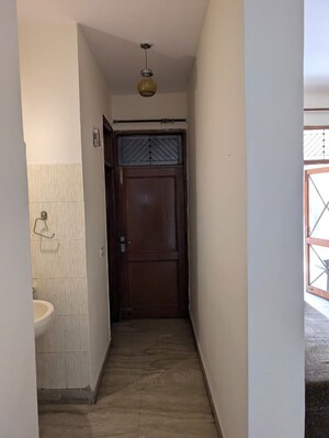 1 BHK Builder Floor For Rent in Rajouri Garden