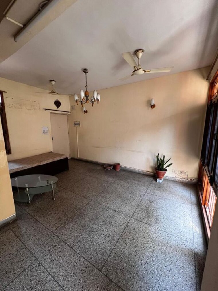 Room, panchkula urban estate 2 Bedroom 1080 Sq.Ft. Apartment In Panchkula Urban Estate Panchkula 10206514