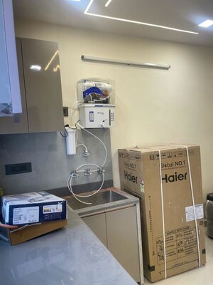 Master Bedroom in 1 BHK Builder Floor at Tagore Garden Extension – for Rent