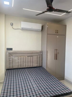 Room in 1 BHK Builder Floor at Tagore Garden Extension – for Rent