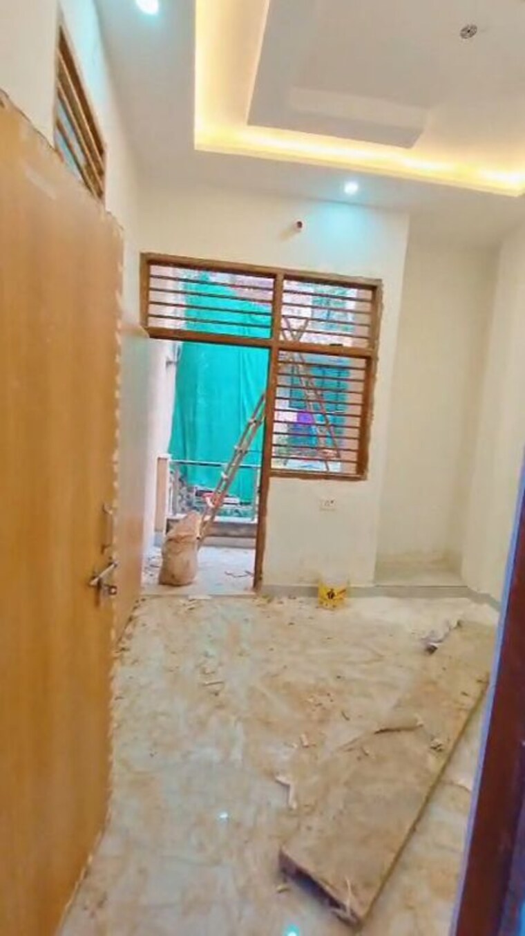 Room, kailash-puram 3 Bedroom 450 Sq.Ft. Villa In Sadarpur Ghaziabad 10206532