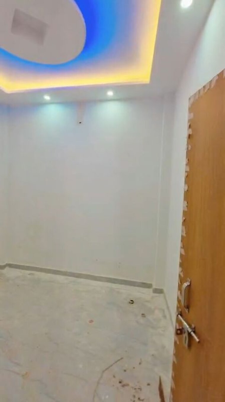 Room, kailash-puram 3 Bedroom 450 Sq.Ft. Villa In Sadarpur Ghaziabad 10206532