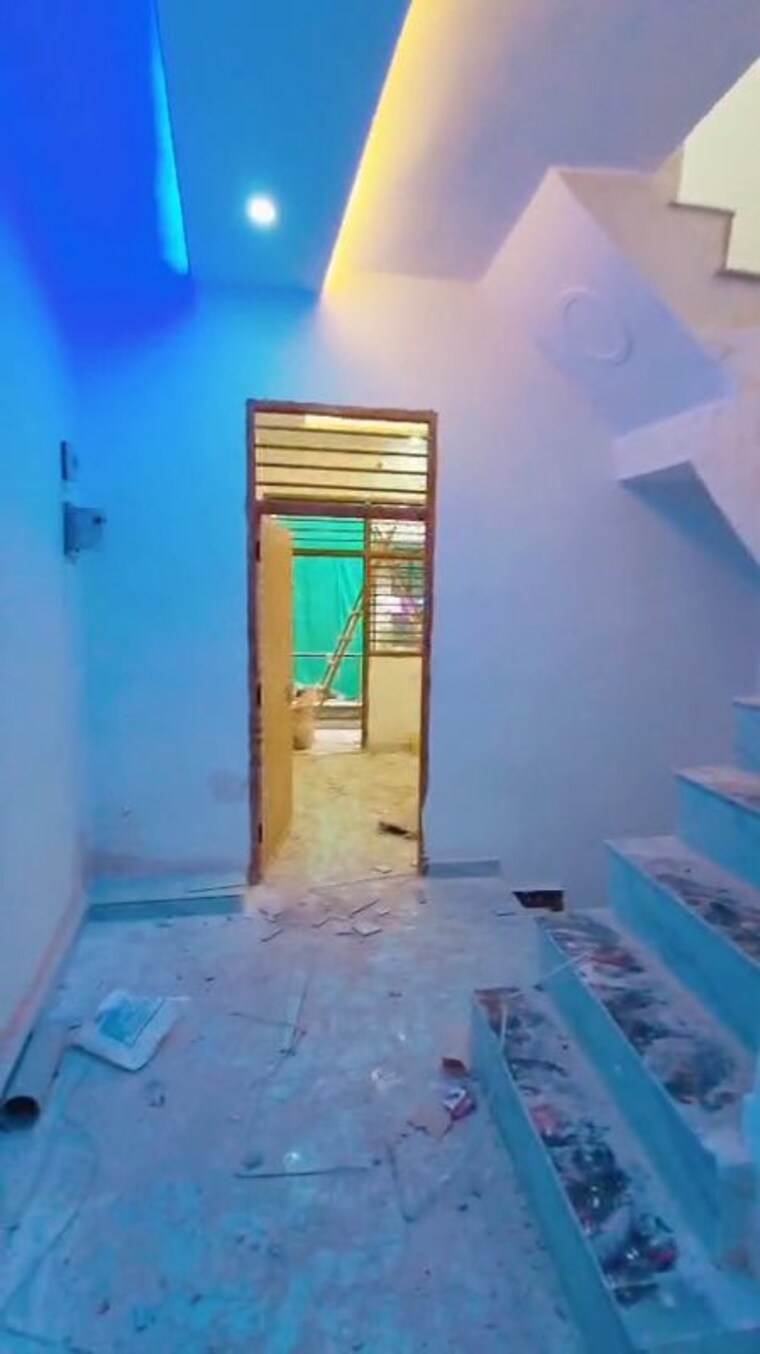 Room, kailash-puram 3 Bedroom 450 Sq.Ft. Villa In Sadarpur Ghaziabad 10206532