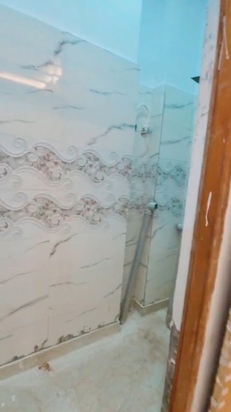 Bathroom, kailash-puram 3 Bedroom 450 Sq.Ft. Villa In Sadarpur Ghaziabad 10206532