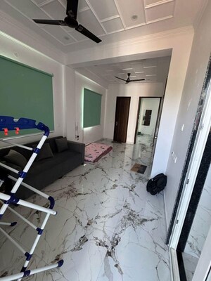 Master Bedroom in 1.5 BHK Builder Floor at Ansal Plaza Sector-23, Sector 23 – for Rent