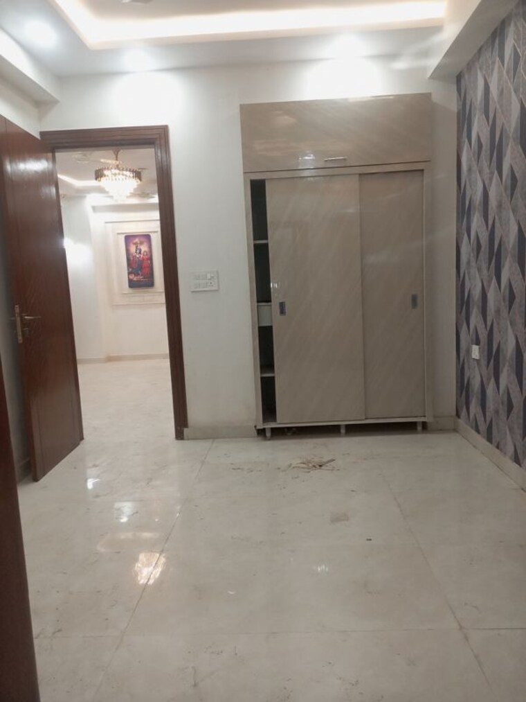 Room, dmd-hometech-awas-yojna 2 Bedroom 1050 Sq.Ft. Builder Floor In Sector 73 Noida 10206535
