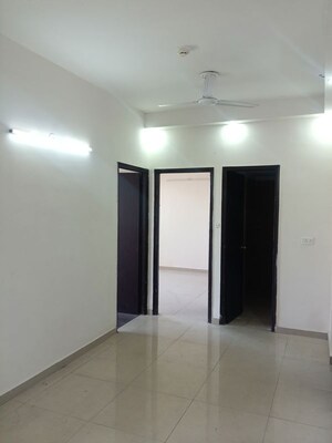 Room in 2 BHK Apartment at Mahagun Mywoods II, Sector 16c Greater Noida – for Rent