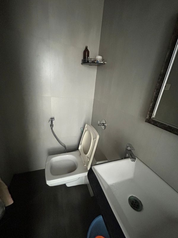 1.5 BHK + Pooja Room Apartment For Sale in Raheja Ridgewood
