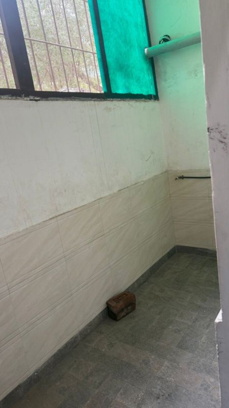 Bathroom, vip road 2 Bedroom 900 Sq.Ft. Apartment In Vip Road Zirakpur 10206581