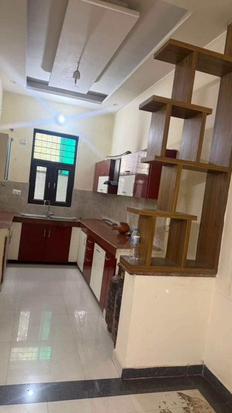 Kitchen, vip road 2 Bedroom 900 Sq.Ft. Apartment In Vip Road Zirakpur 10206581