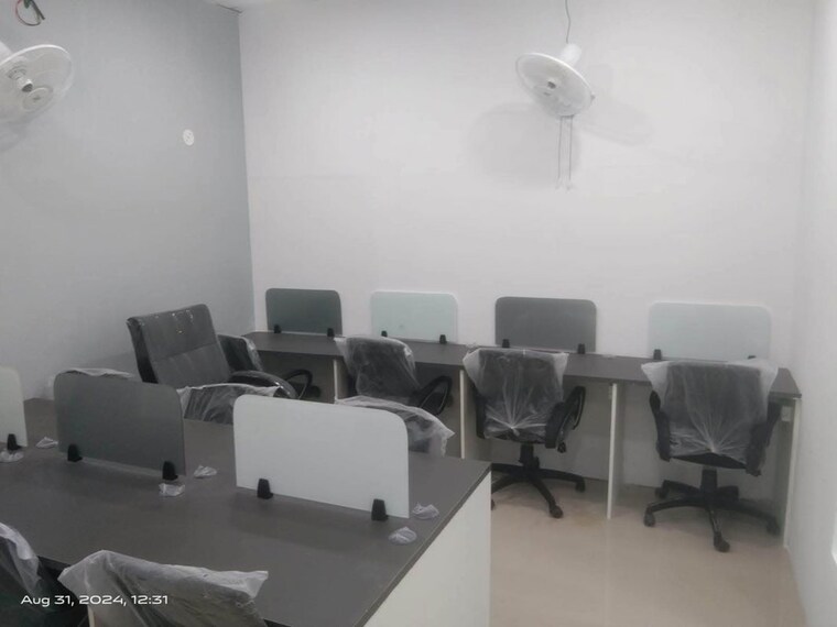 Team Area, sector 2 Commercial Office Space 560 Sq.Ft. In Sector 2 Noida 10206583