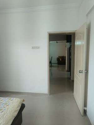 Room in 2 BHK Apartment at Pimple Saudagar – for Rent