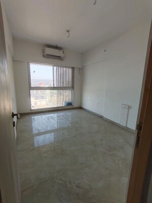Bedroom in 2 BHK Apartment at Chembur – for Rent