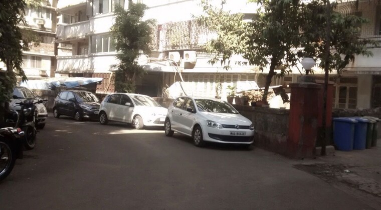  Parking, shyam-niwas-chs 2 Bedroom 1300 Sq.Ft. Apartment In Cumbala Hill Mumbai 10206596
