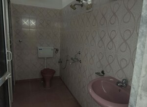 Bathroom in 2 BHK Apartment at Shyam Niwas CHS, Cumbala Hill – for Sale