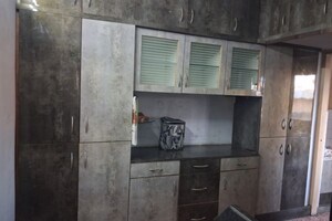Room in 3 BHK Apartment at Nagpur Station – for Sale