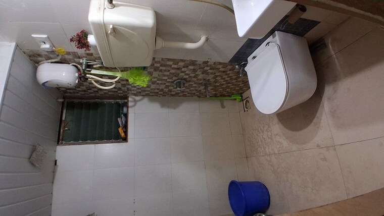 Bathroom, newa-garden 2 Bedroom 1100 Sq.Ft. Apartment In Airoli Sector 20 Navi Mumbai 10206620