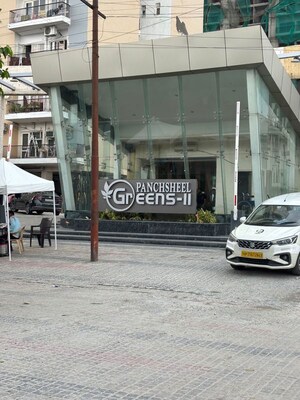 Parking in 3 BHK Apartment at Panchsheel Greens II, Sector 16 Greater Noida – for Sale