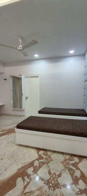 Bedroom in 3 BHK Apartment at Neev Ivory Tower, Dadar West – for Rent