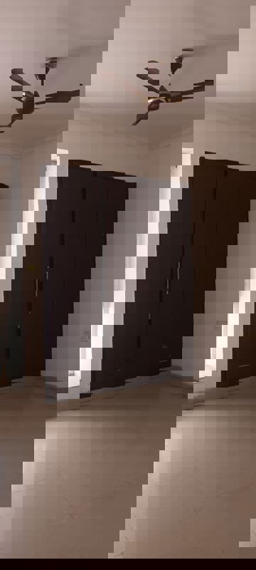 3.5 BHK + Servant Room 1950 Sq.Ft. Apartment in Ramprastha Pearl Court