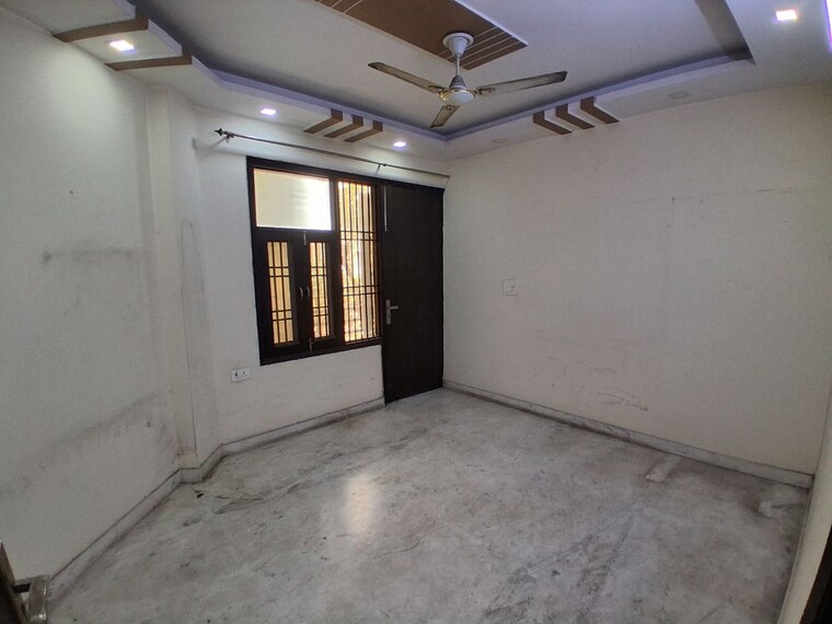 Room, rajouri garden 4 Bedroom 190 Sq.Yd. Builder Floor In Rajouri Garden Delhi 10206673