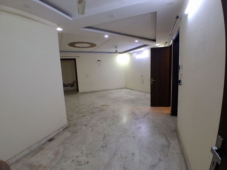 Room, rajouri garden 4 Bedroom 190 Sq.Yd. Builder Floor In Rajouri Garden Delhi 10206673
