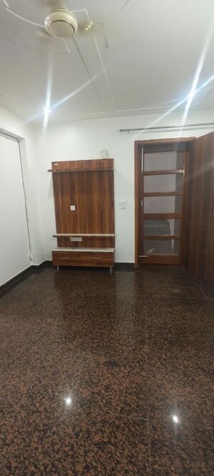 Room in 2 BHK Builder Floor at Sector 45 – for Rent