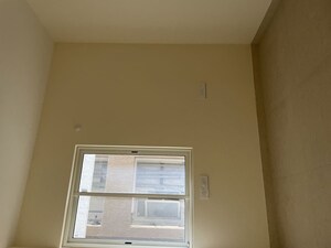 Room in 3 BHK Apartment at Aurobindo The Regent, Kondapur – for Sale