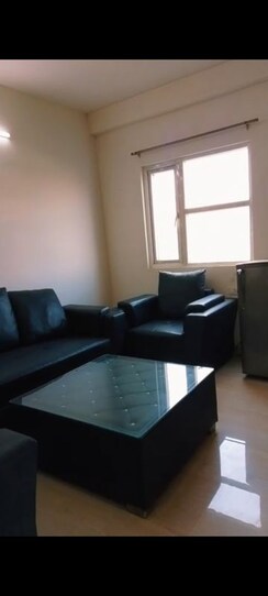 2 BHK + Pooja Room Builder Floor For Rent in South City 1