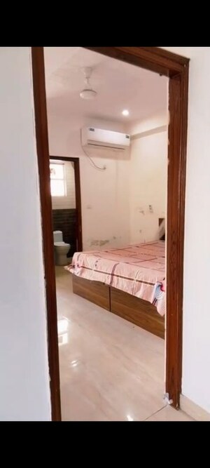 Bedroom in 2 BHK Builder Floor at South City 1 – for Rent