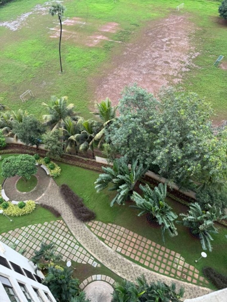 Garden, oberoi-realty-woods 2.5 Bedroom 1250 Sq.Ft. Apartment In Goregaon East Mumbai 10205450