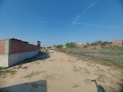 Plot For Sale in Raebareli Road
