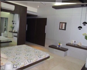Bedroom in 3 BHK Apartment at Emerald Building, Chembur – for Rent