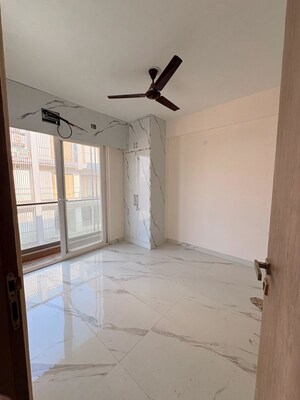 Room in 3.5 BHK Builder Floor at Smart World Gems, Sector 89 – for Rent