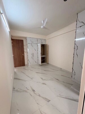 Room in 3.5 BHK Builder Floor at Smart World Gems, Sector 89 – for Rent